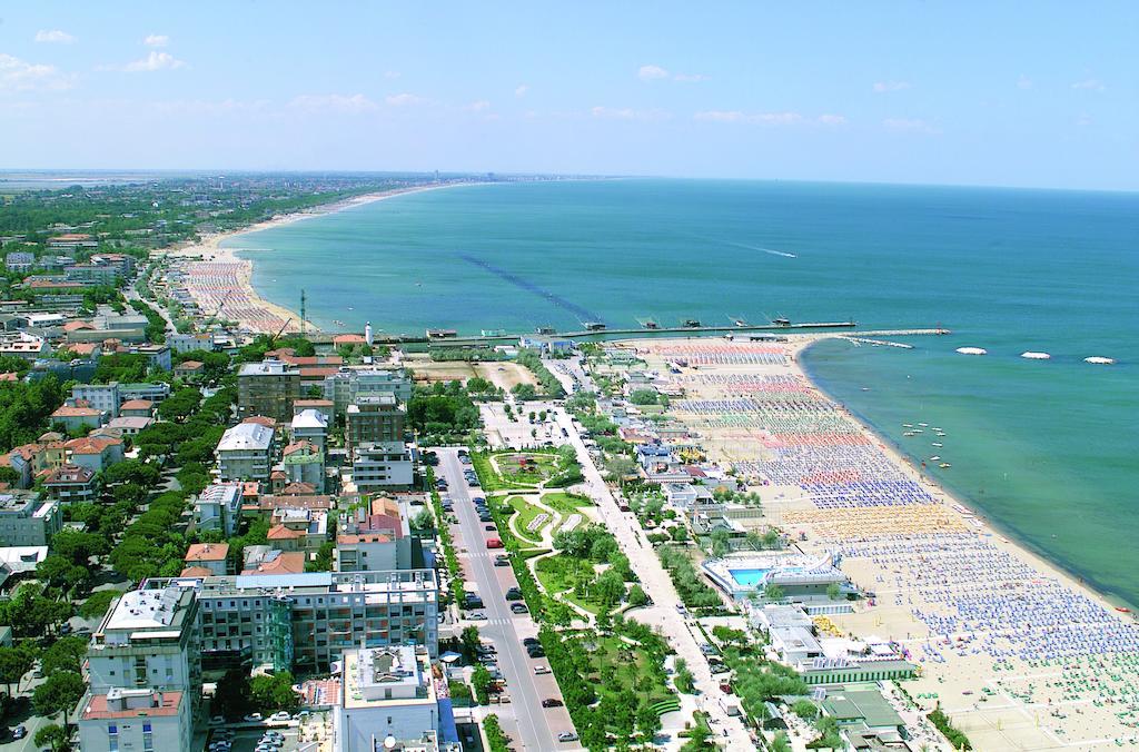 Hotel Darsena Чезенатіко Екстер'єр фото