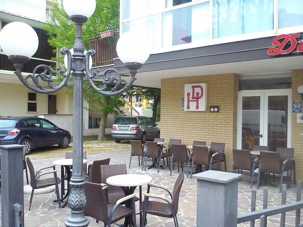 Hotel Darsena Чезенатіко Екстер'єр фото
